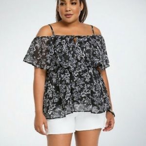 Off the shoulder flowy top torrid